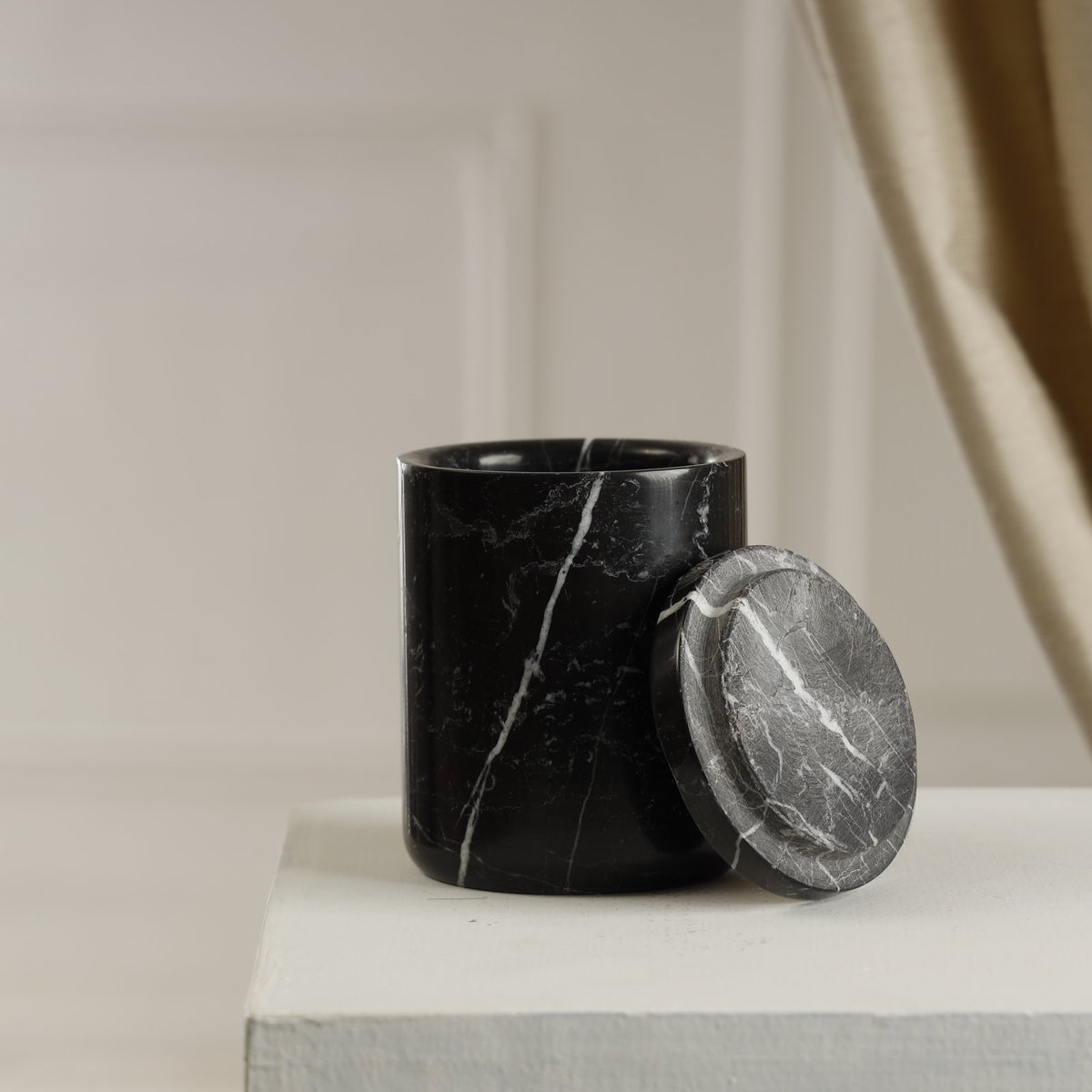 Aurora Candle Jar — Marble/Onyx – Nero Marquina Marble