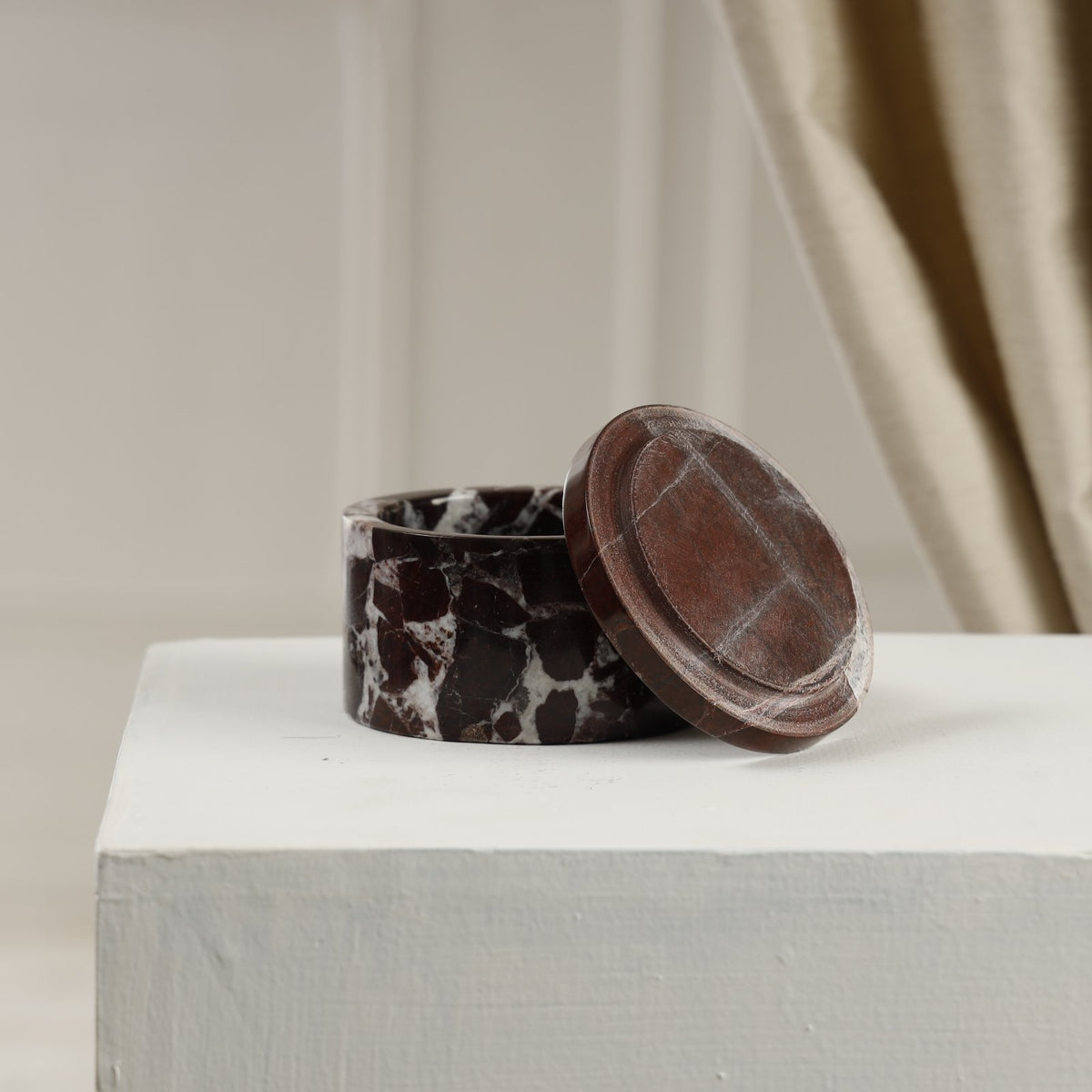 Cove Marble Box – Rosso Levanto