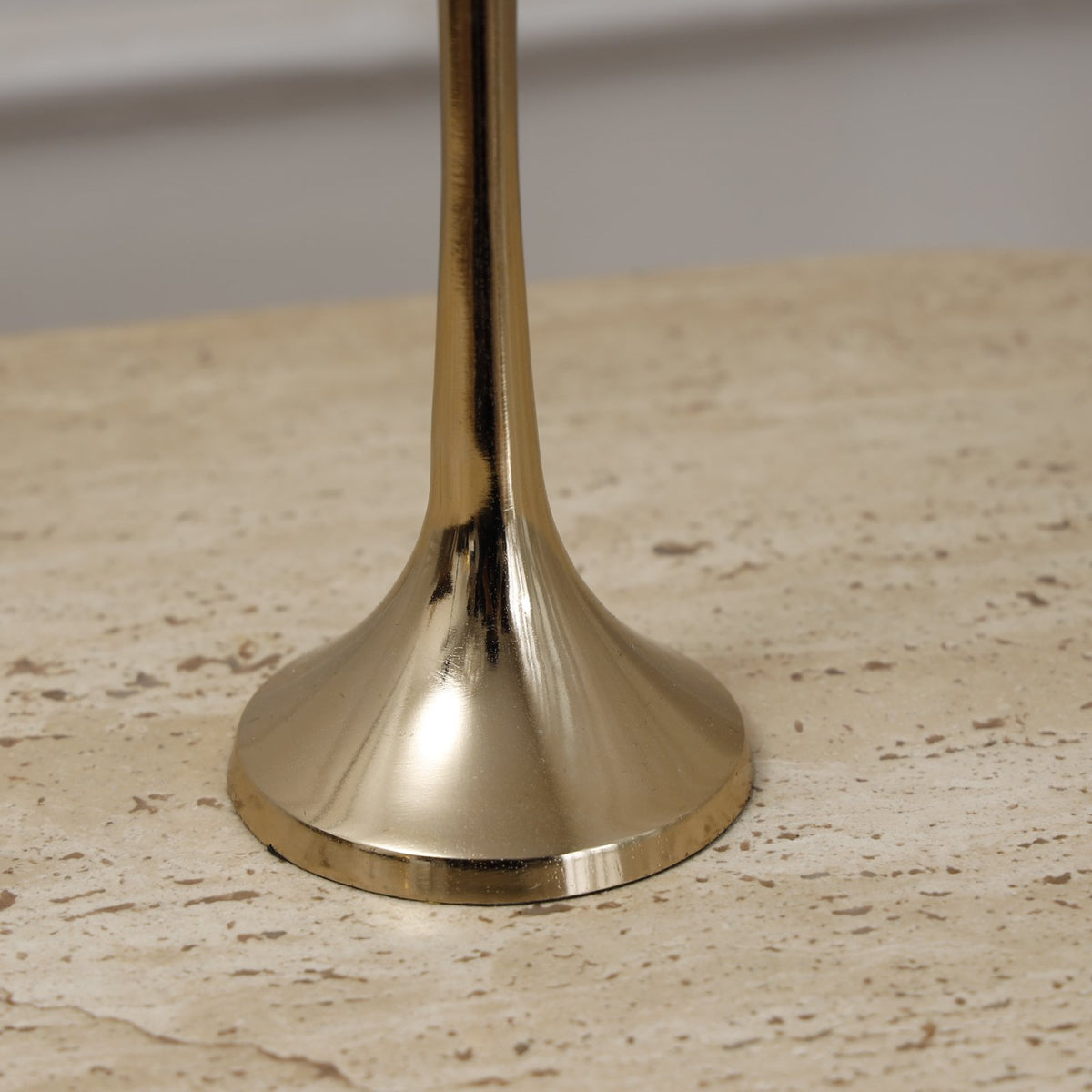 Auralis Candle Holder