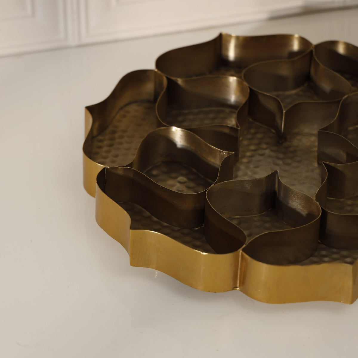 Lotus Compartment Tray