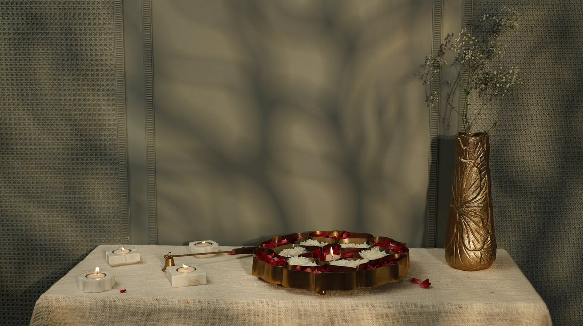 Lotus Compartment Tray