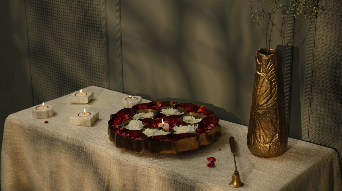 Lotus Compartment Tray