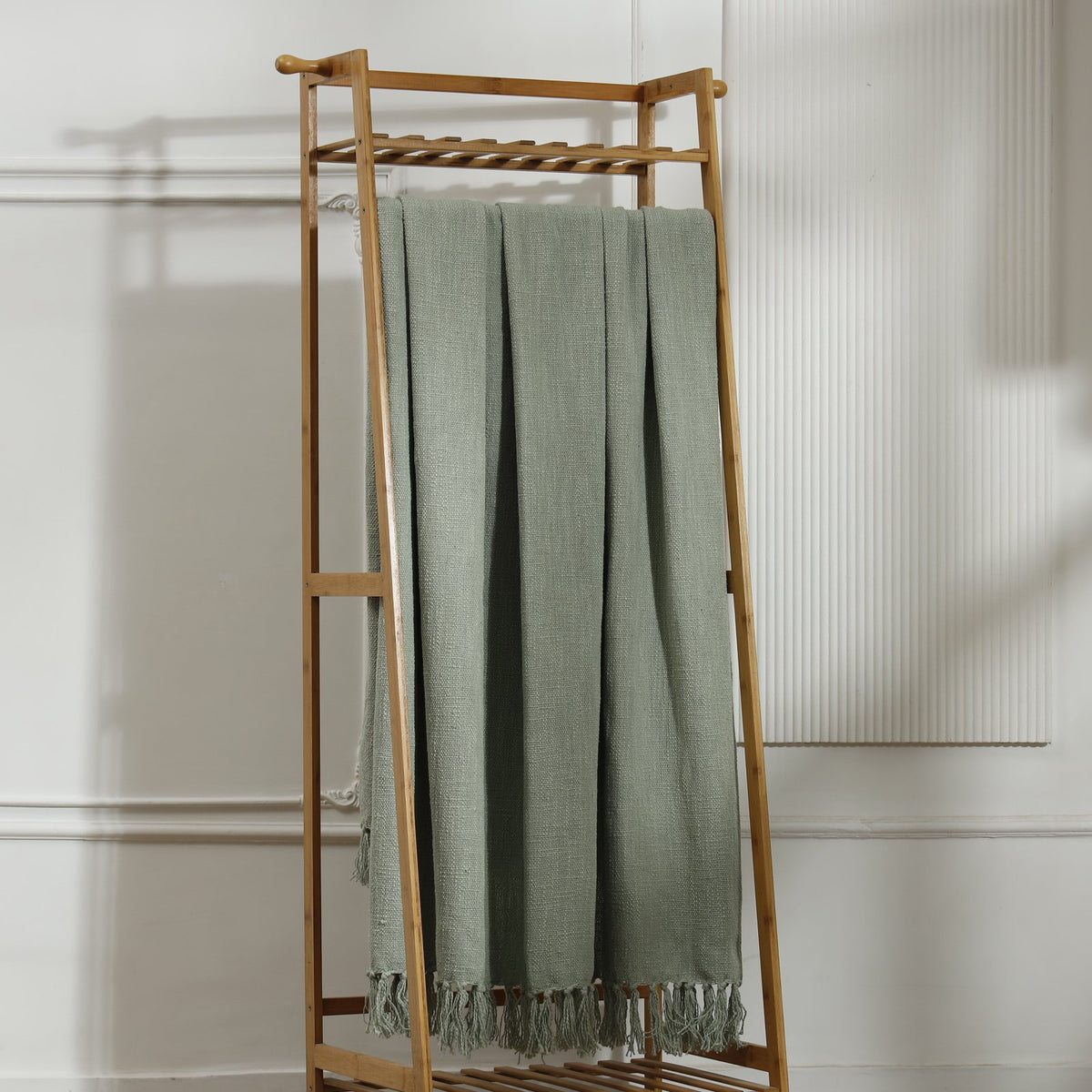 Avery Throw – Sage