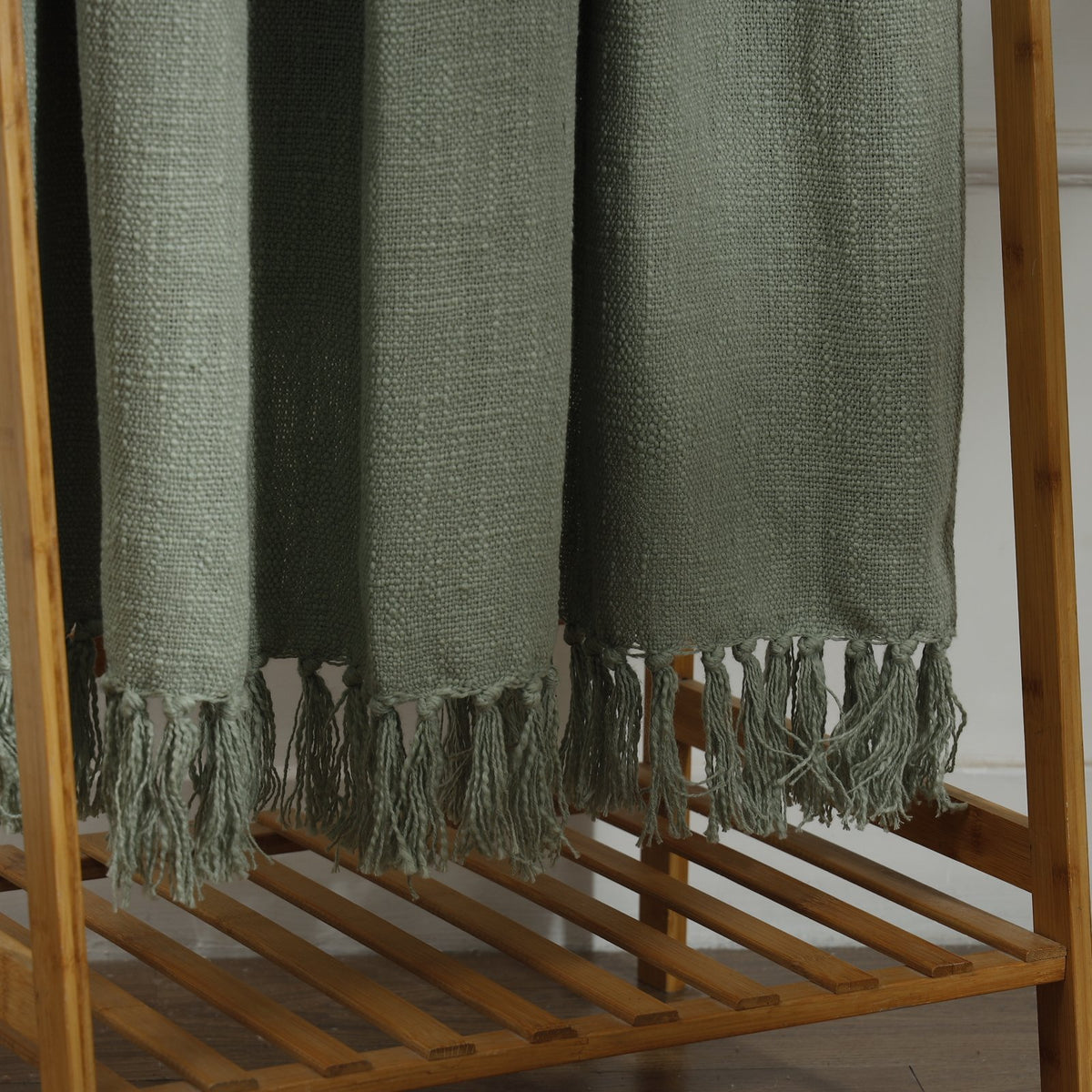Avery Throw – Sage