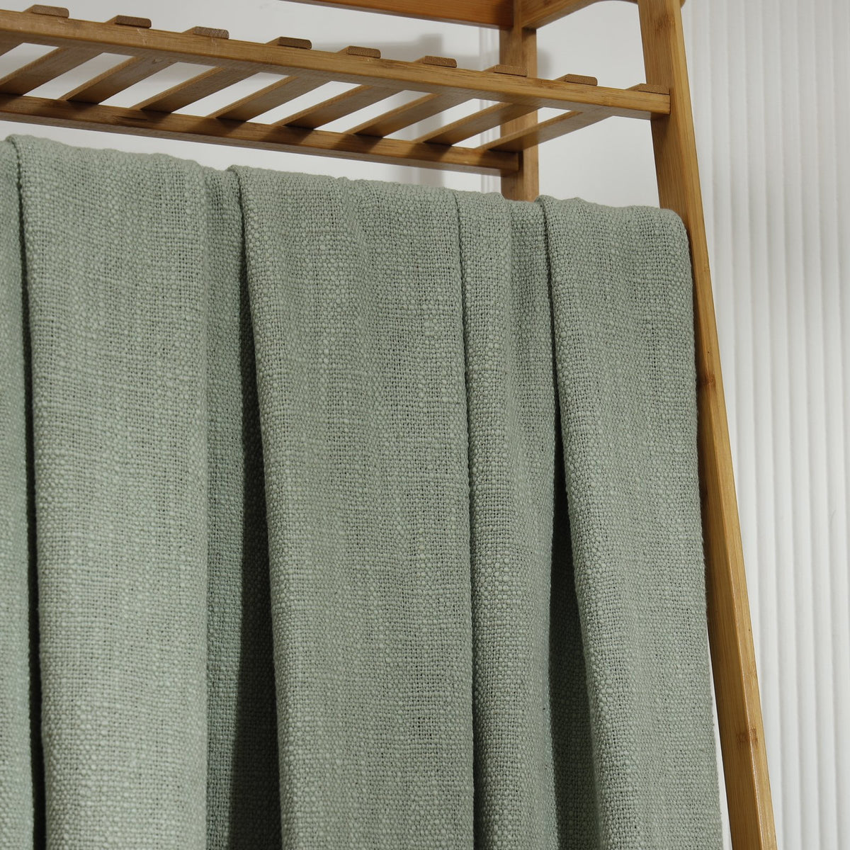 Avery Throw – Sage