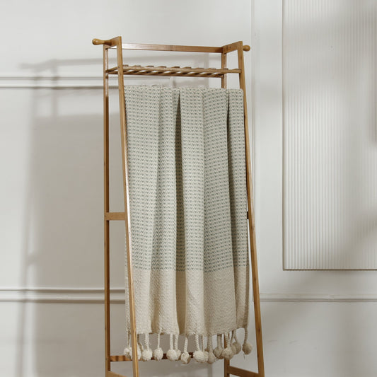 Finch Throw – Sage