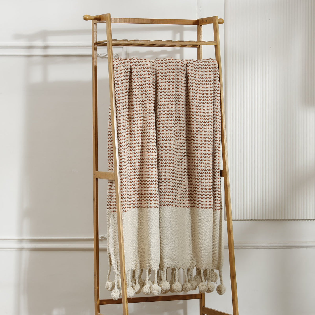 Finch Throw – Rust